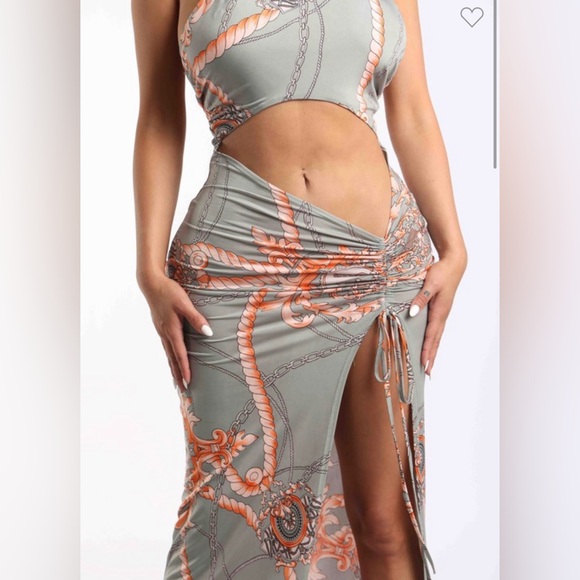 Sage Combo printed Halter Cutout  Ruched  Bodycon Maxi Dress - Picture 6 of 6